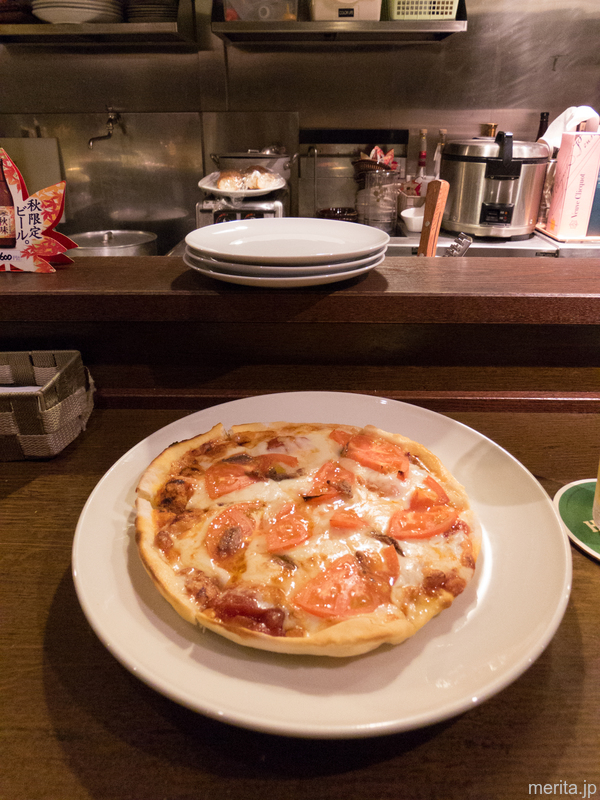 トマトとアンチョビのピザ ＠トレス.横浜中華街