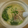 ラーメン: 鶏鍋麺 (土鍋鶏肉煮込み麺) @張記小籠包 .横浜中華街