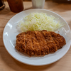 勝烈庵のロースかつ定食 ― きめ細かな衣と軽い油で仕上げた老舗の味