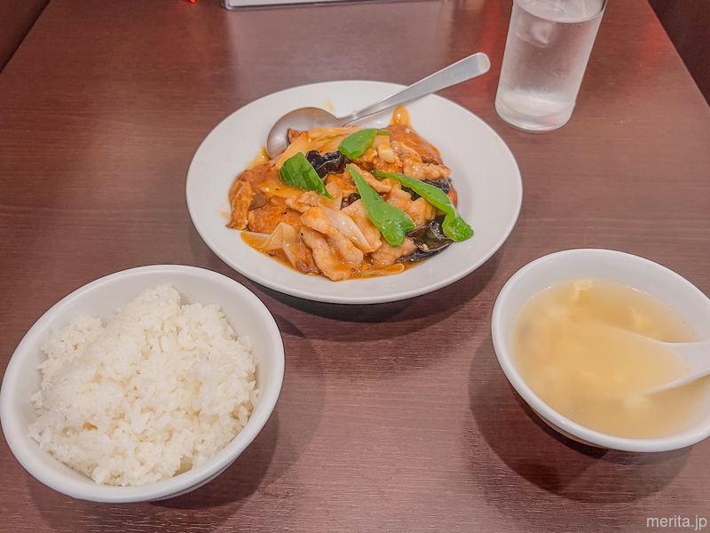 許厨房の家常豆腐 ― 自家製揚げ豆腐にピリ辛ソースが絡む横浜中華街の本格家庭料理