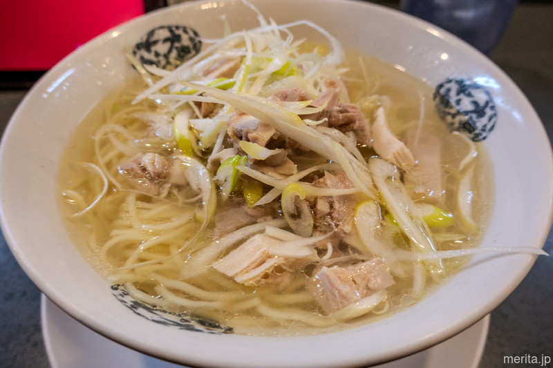 富泰楼麺房のとりそば ― 澄んだスープに鶏油と葱のシンプルな一杯 @横浜中華街